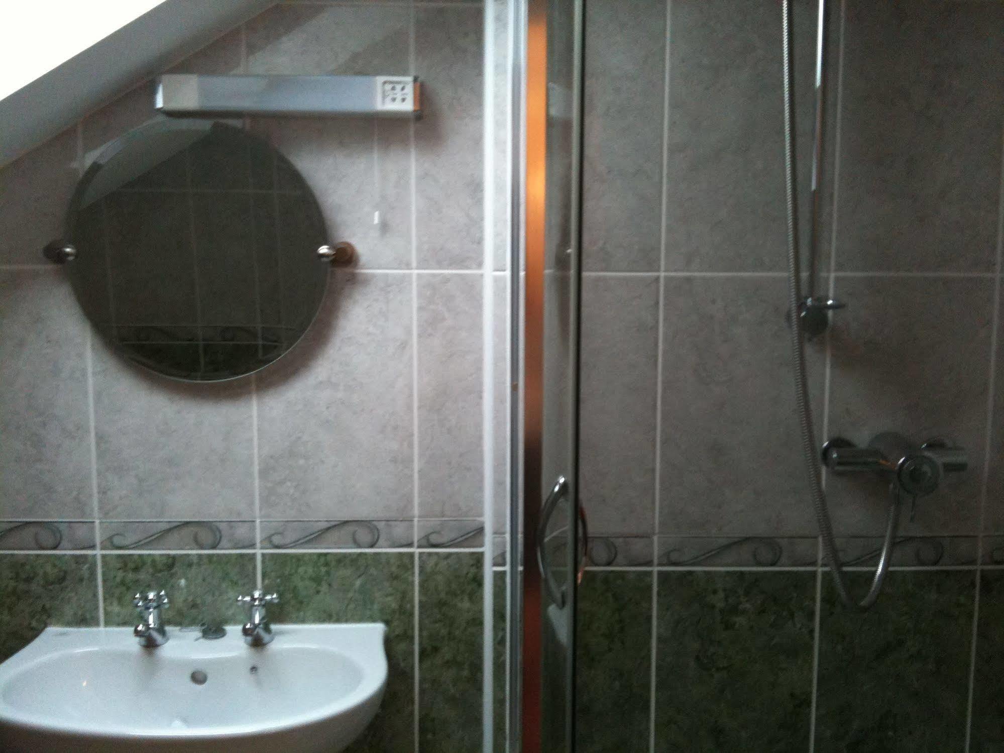 The Crown Hotel Mundford Zewnętrze zdjęcie