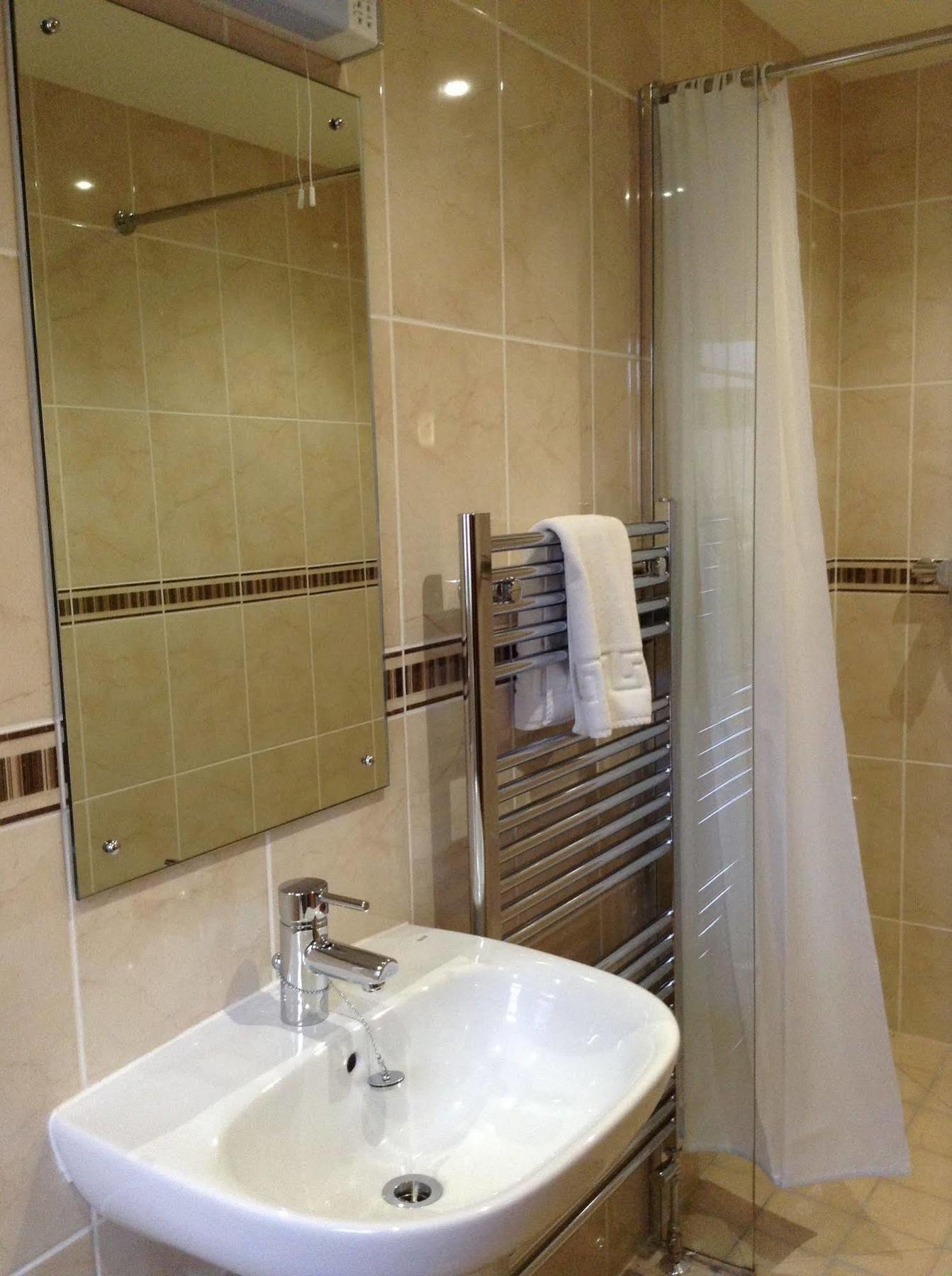 The Crown Hotel Mundford Zewnętrze zdjęcie